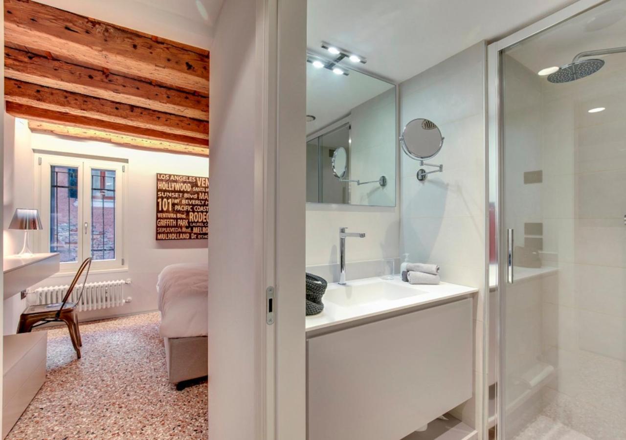 Stunning Modern In The Heart Of * Venecia